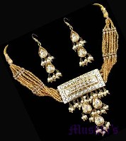 lac necklace earring set - click here for large view